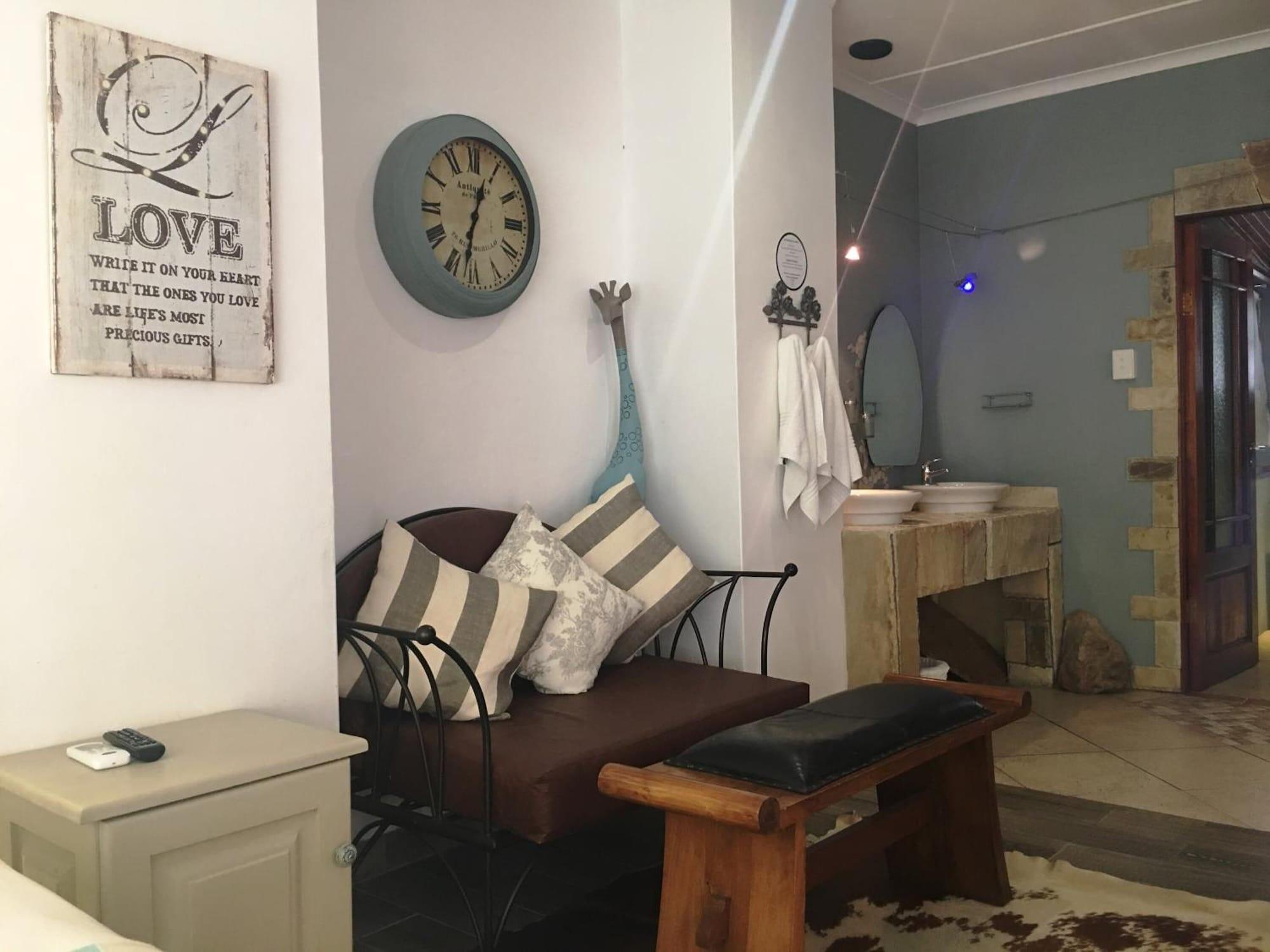 ג'ורג' French Lodge International מראה חיצוני תמונה