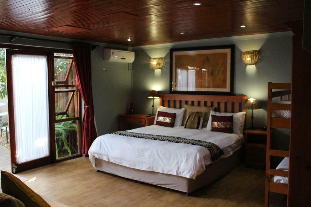 ג'ורג' French Lodge International מראה חיצוני תמונה